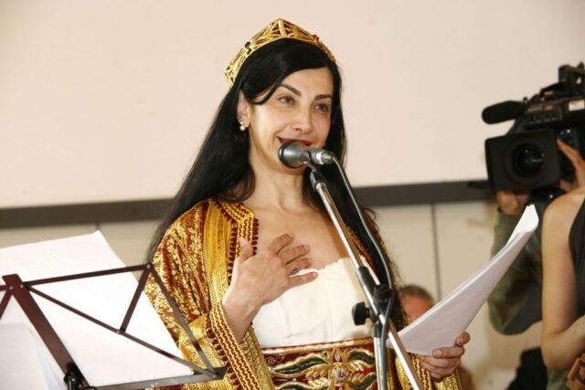 Maram Al Massri, Siria, Rose Cardinali